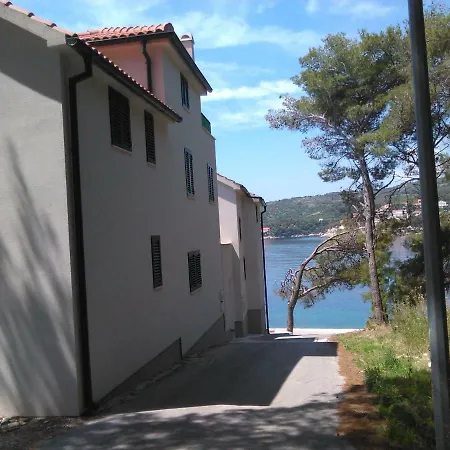Apartment More Sumartin *