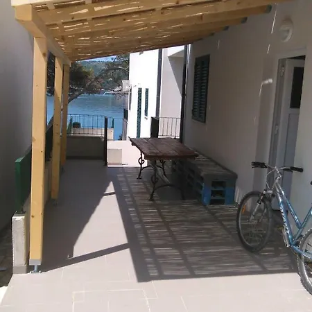 Appartement Apartment More Sumartin